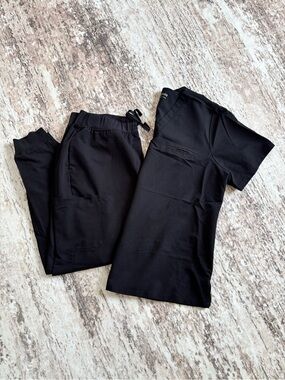 Women's Black Mandala Scrub Set- Jogger Style bottoms with top